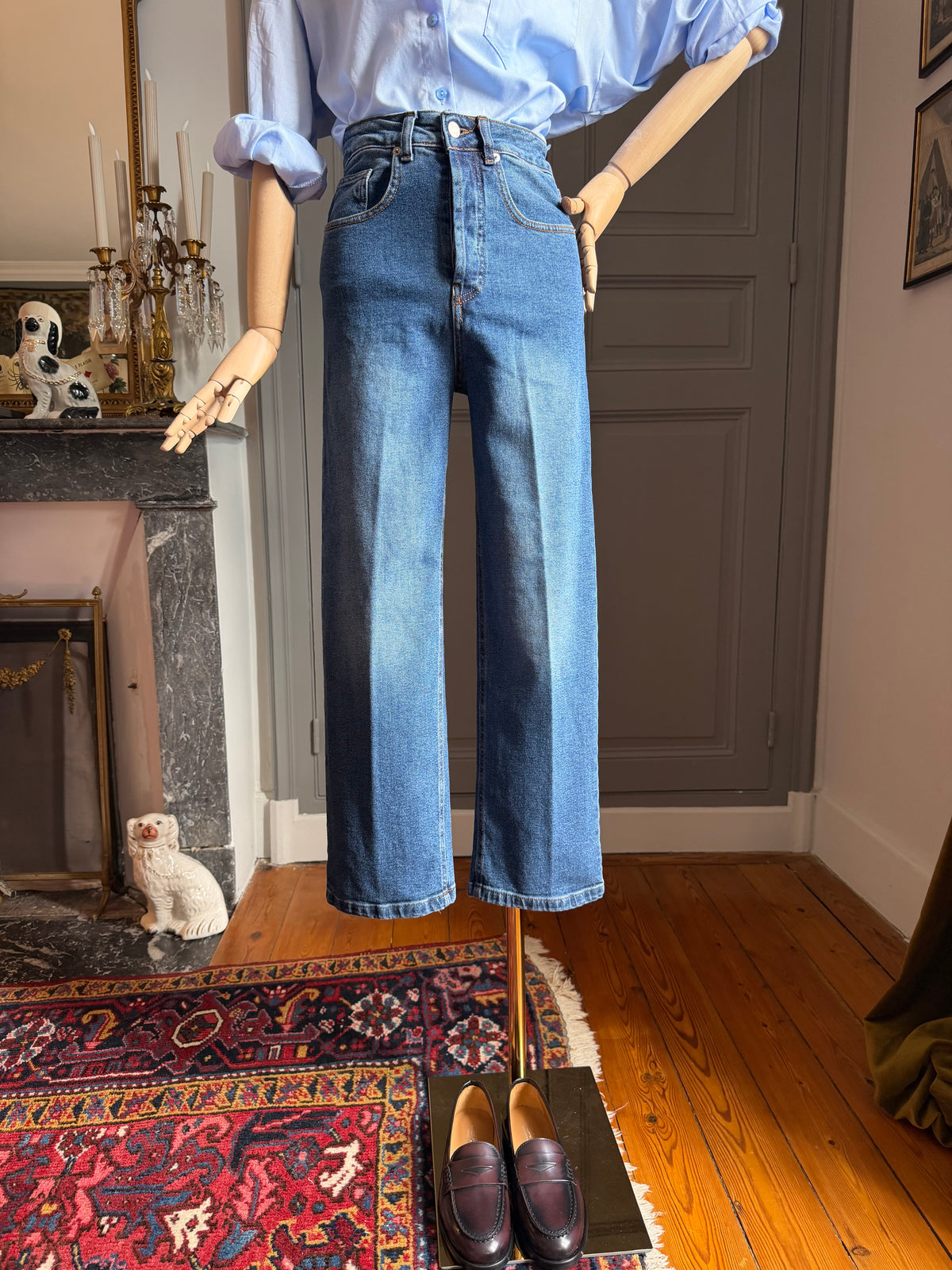 High-waisted cigarette jeans