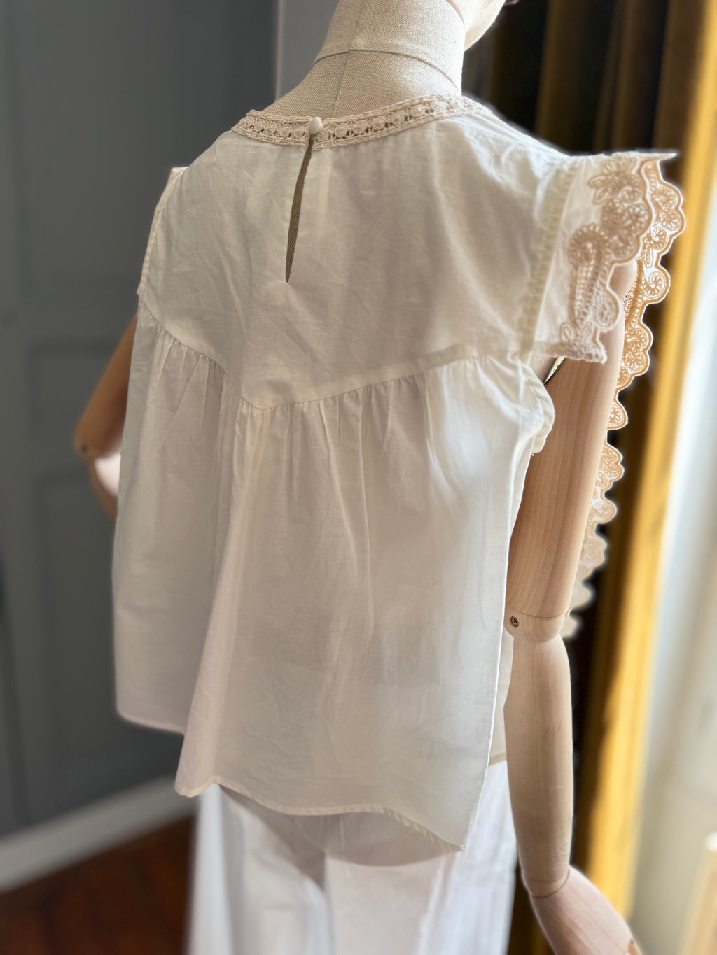Top cotone ricami