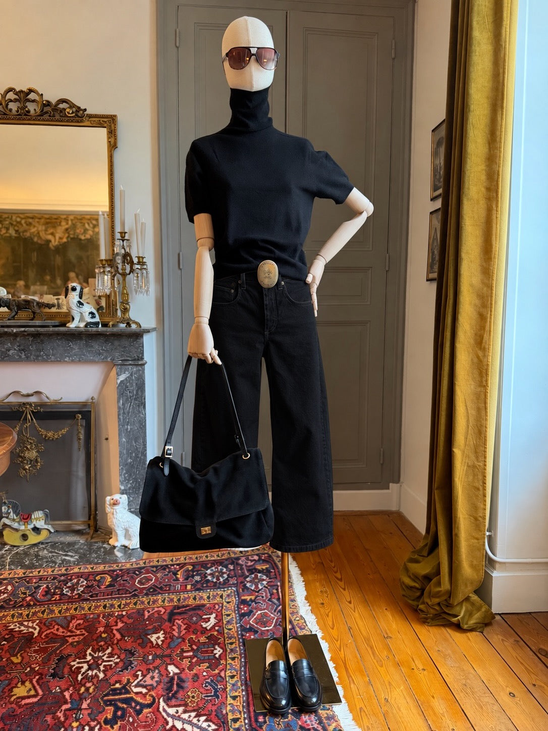 Black barrel jeans