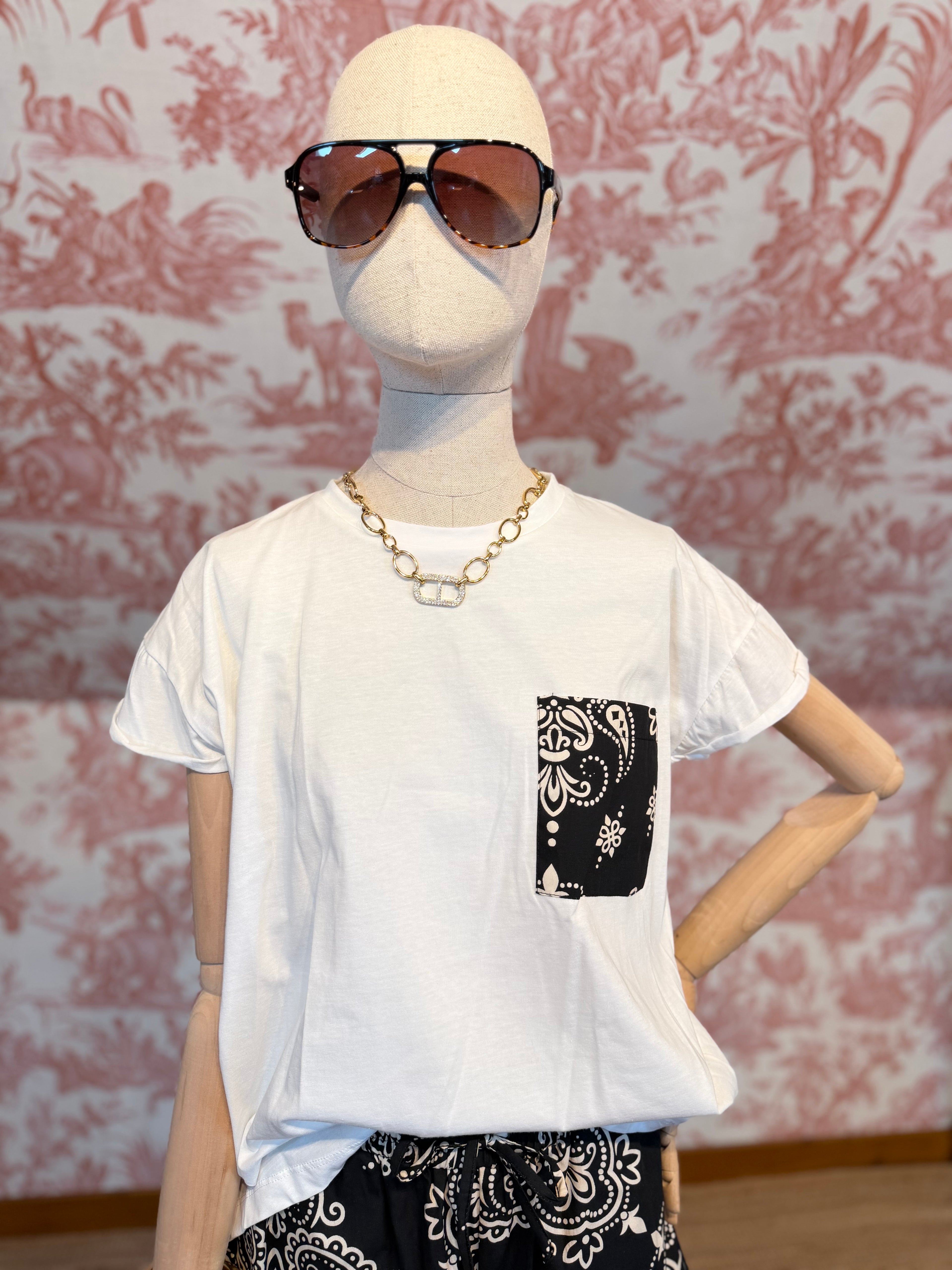 T-shirt bianca bandana