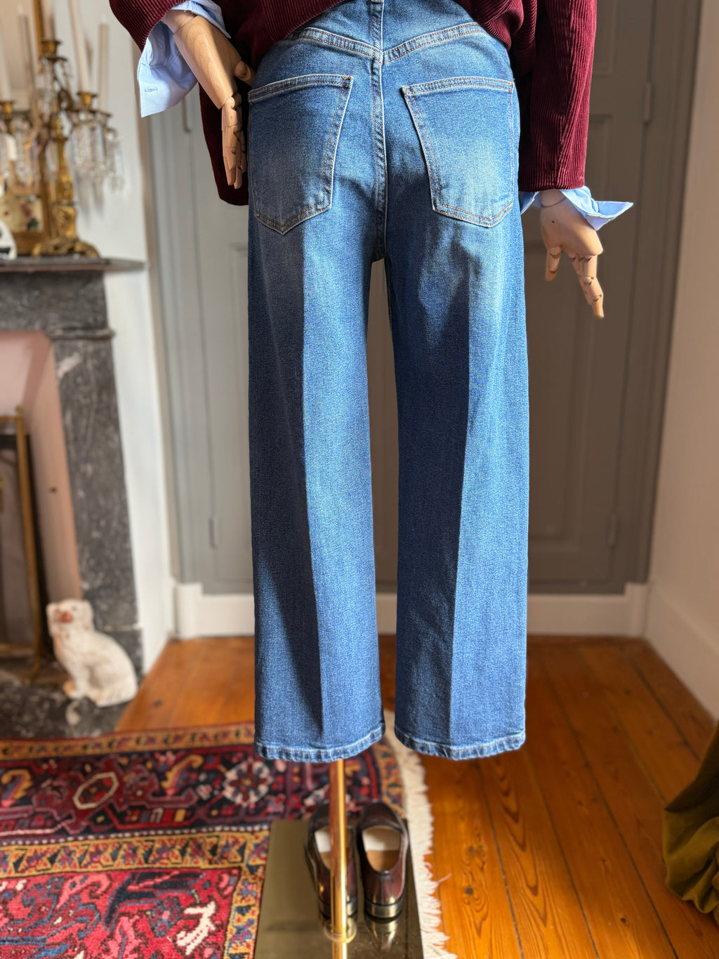 High-waisted cigarette jeans