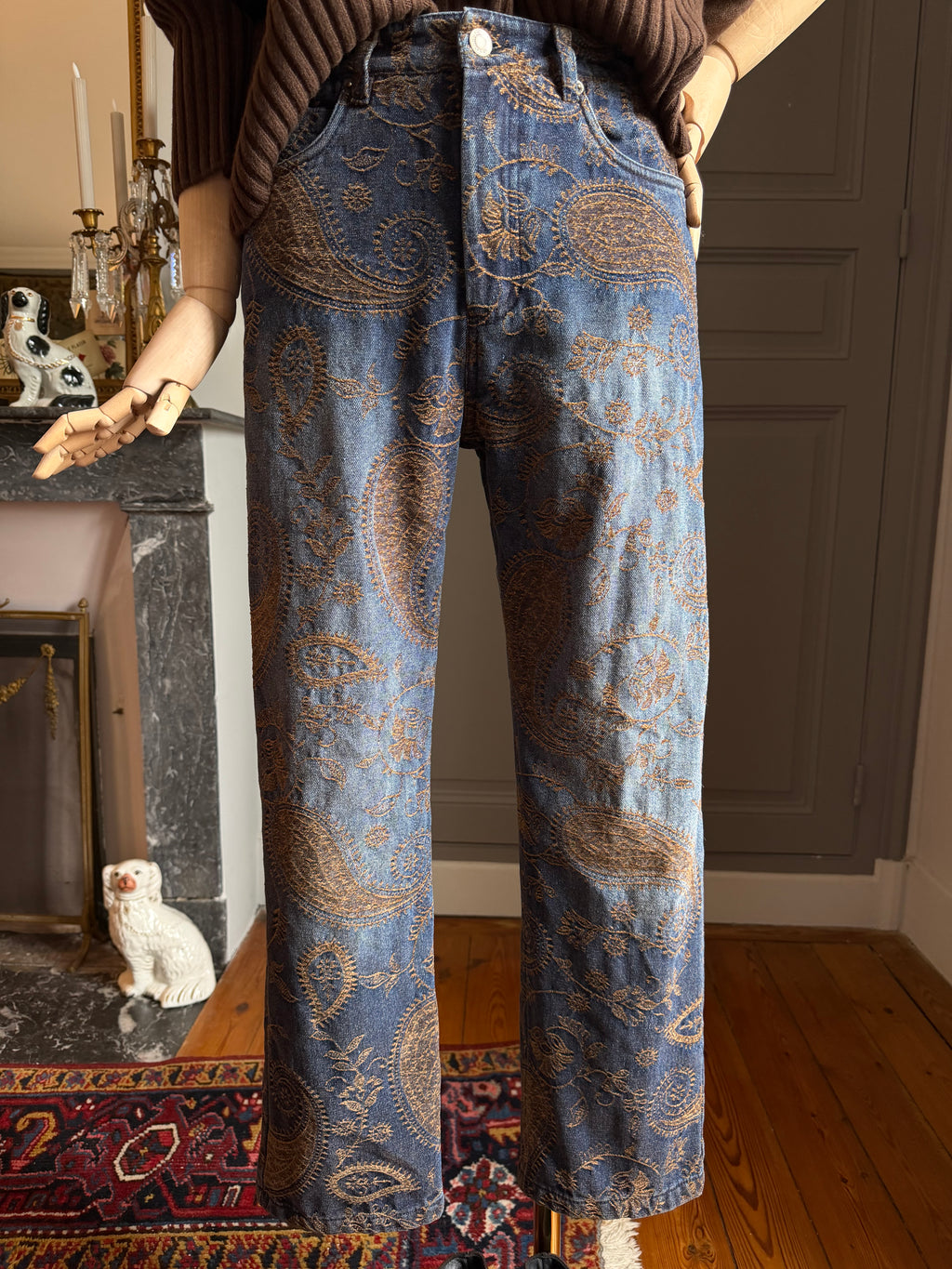 Jeans ricami paisley