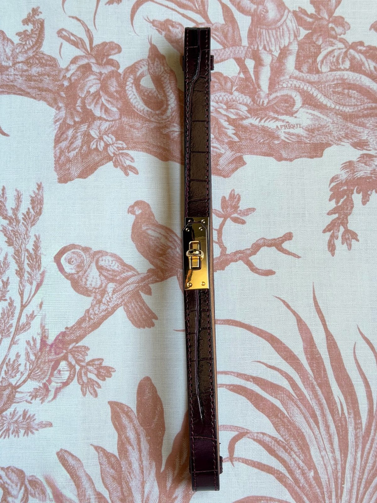 Burgundy coco print buckle belt