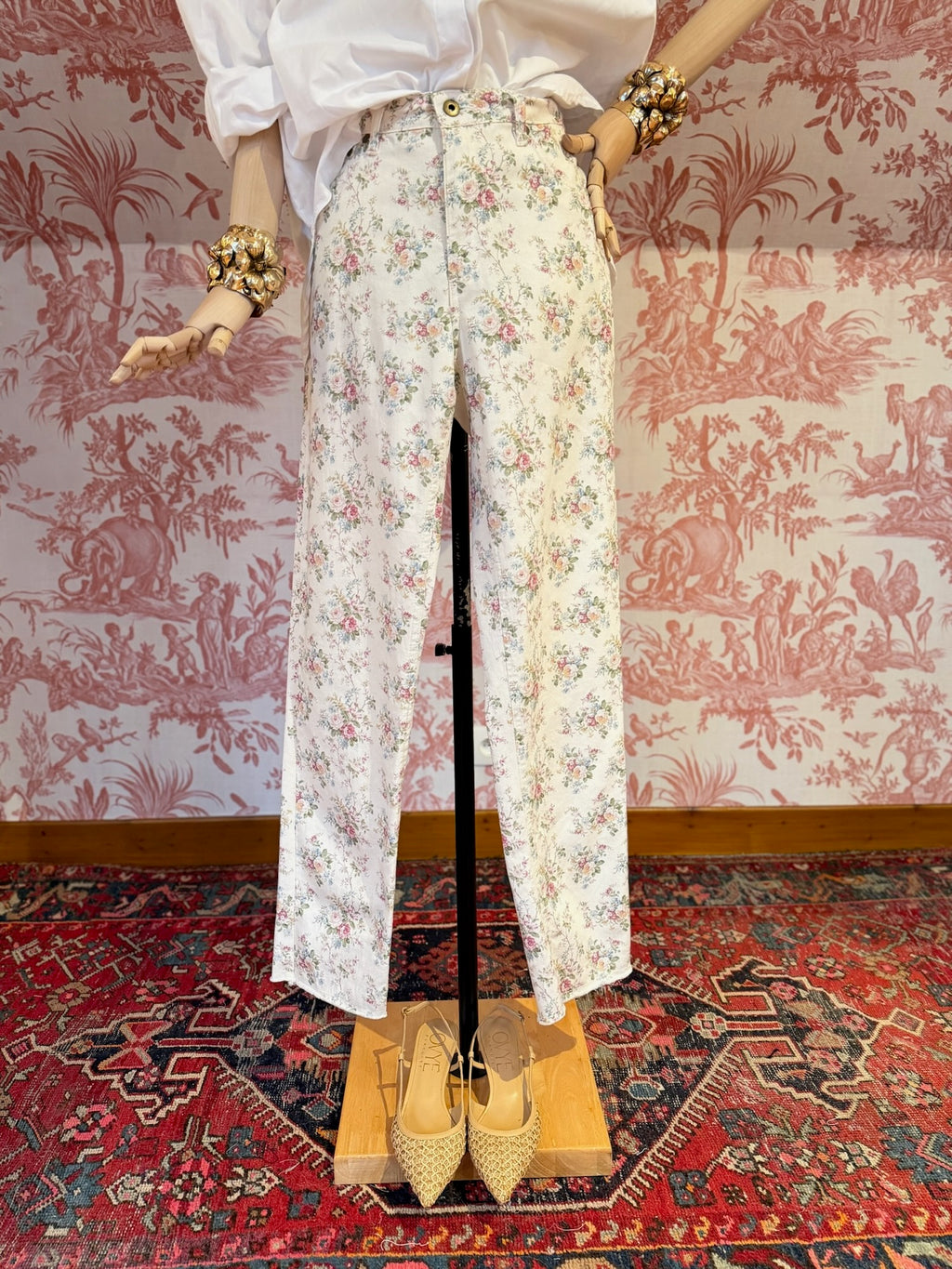 Patterned jeans