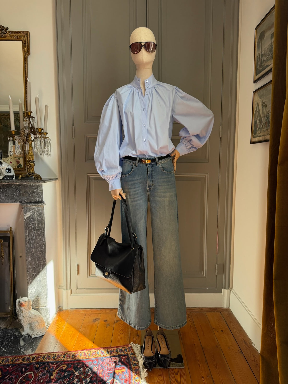 Light blue balloon-sleeve shirt