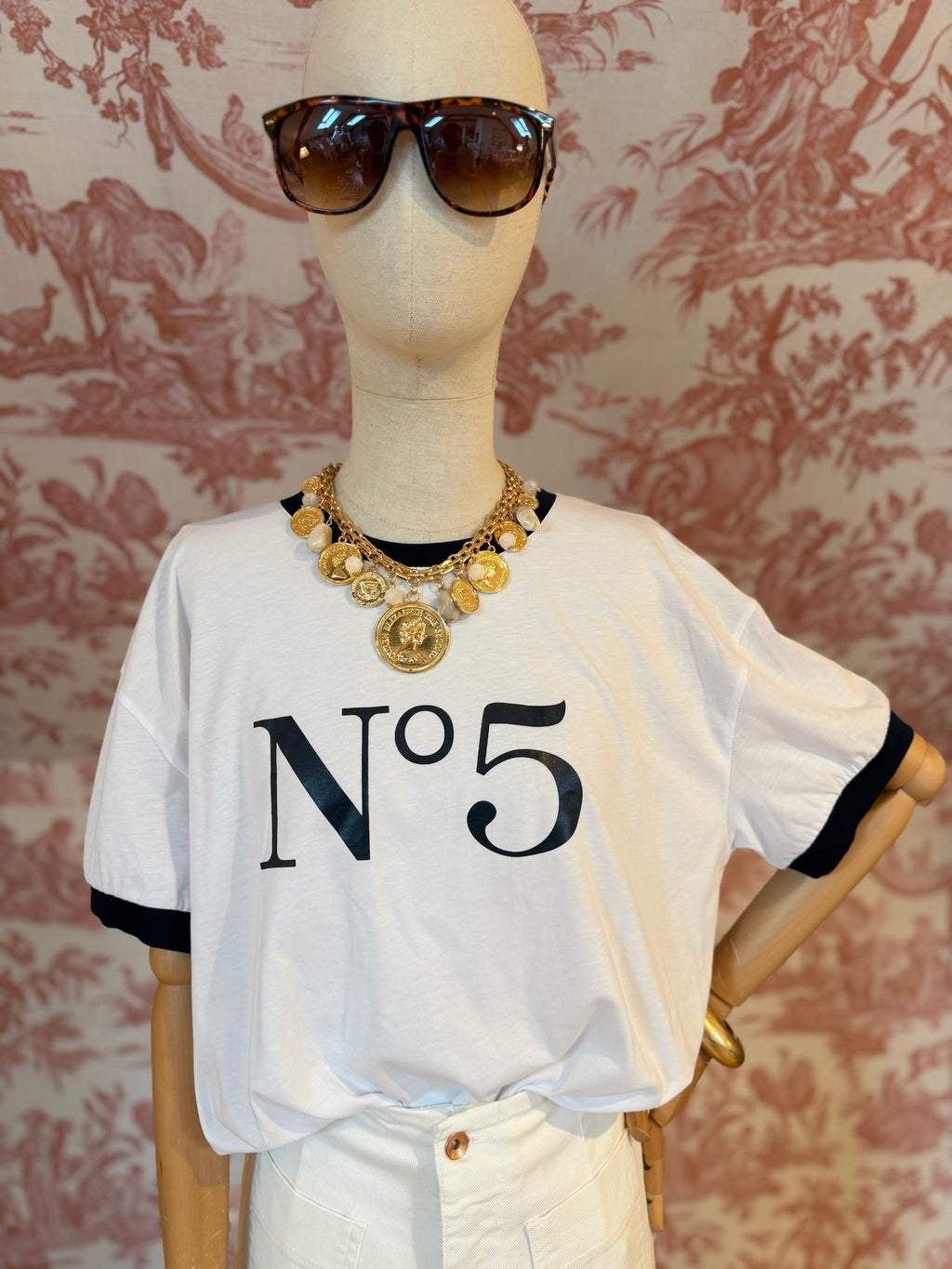 White T-shirt no. 5