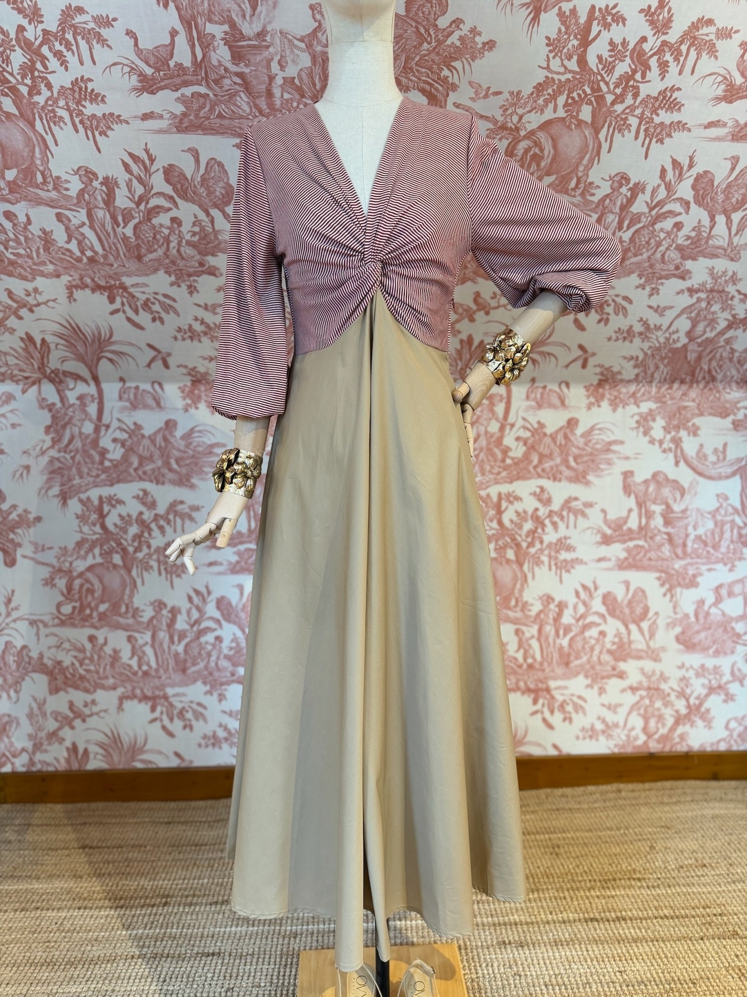 Knot dress