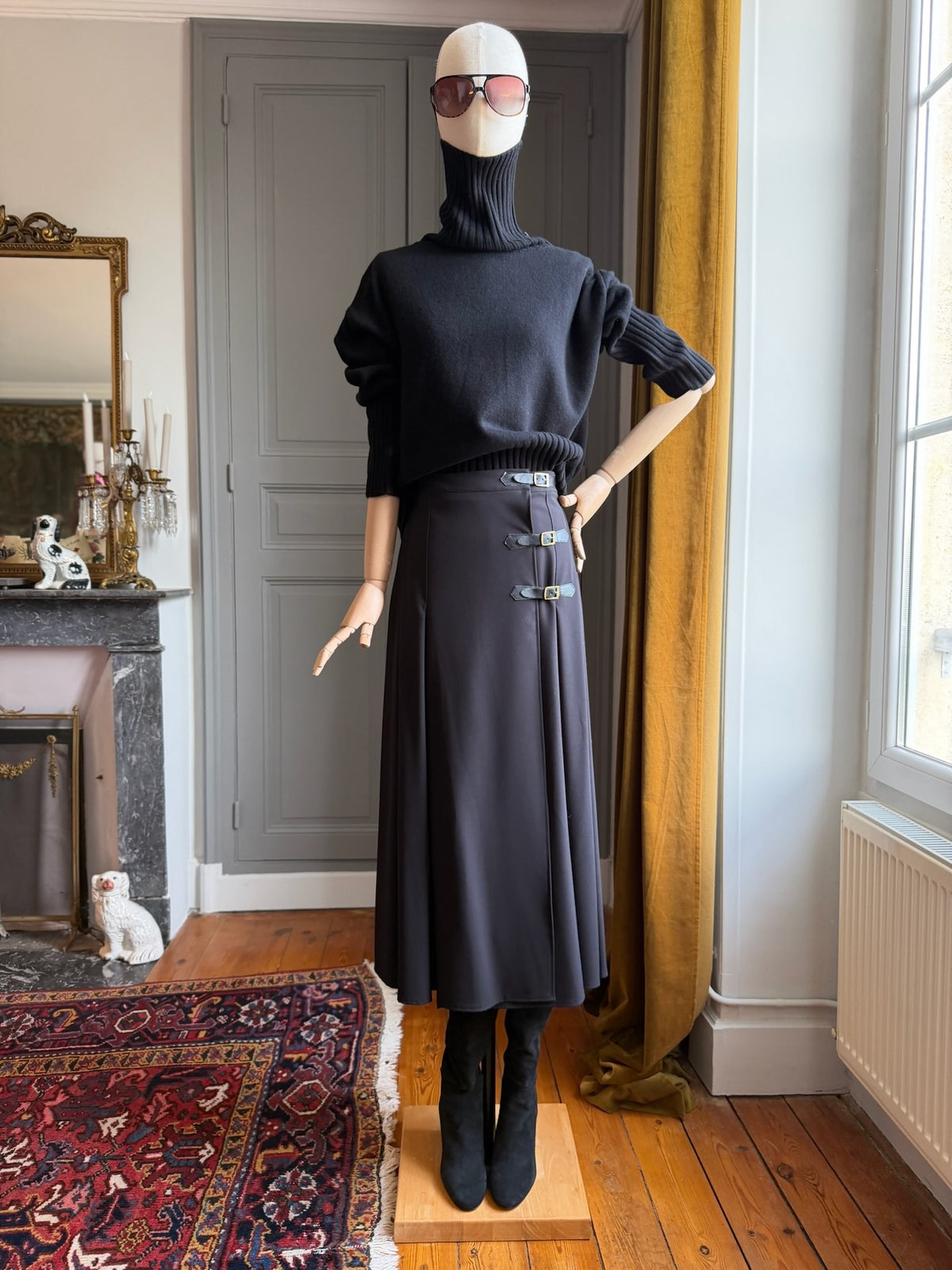 Black kilt skirt