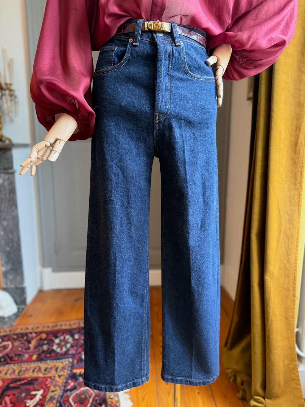 High-waisted cigarette jeans