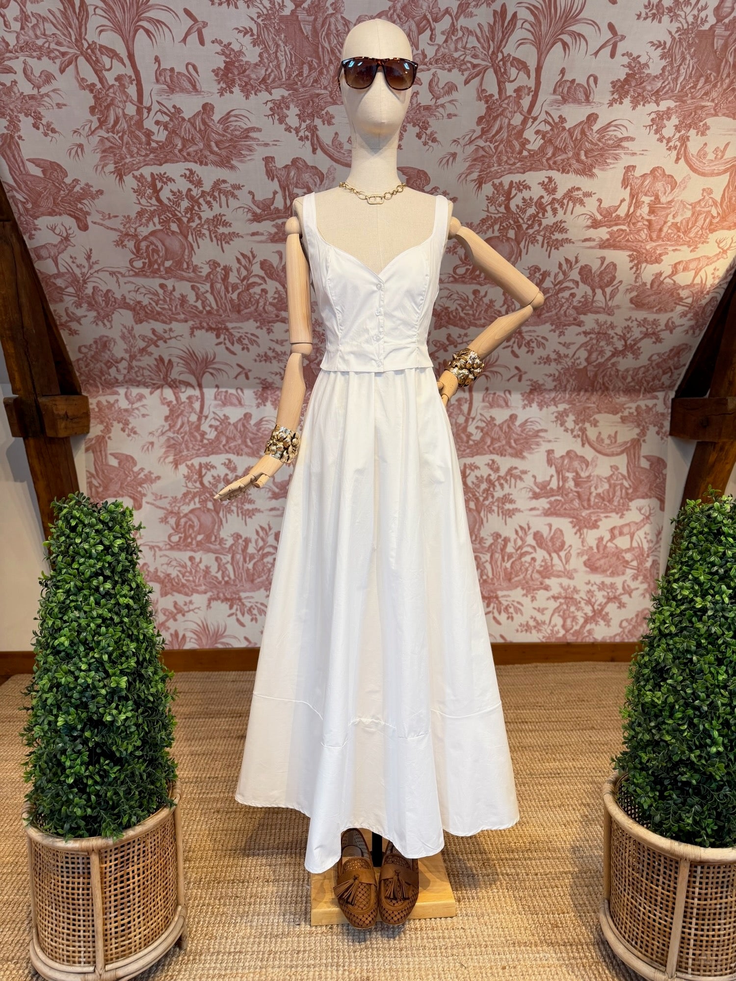 Long white dress
