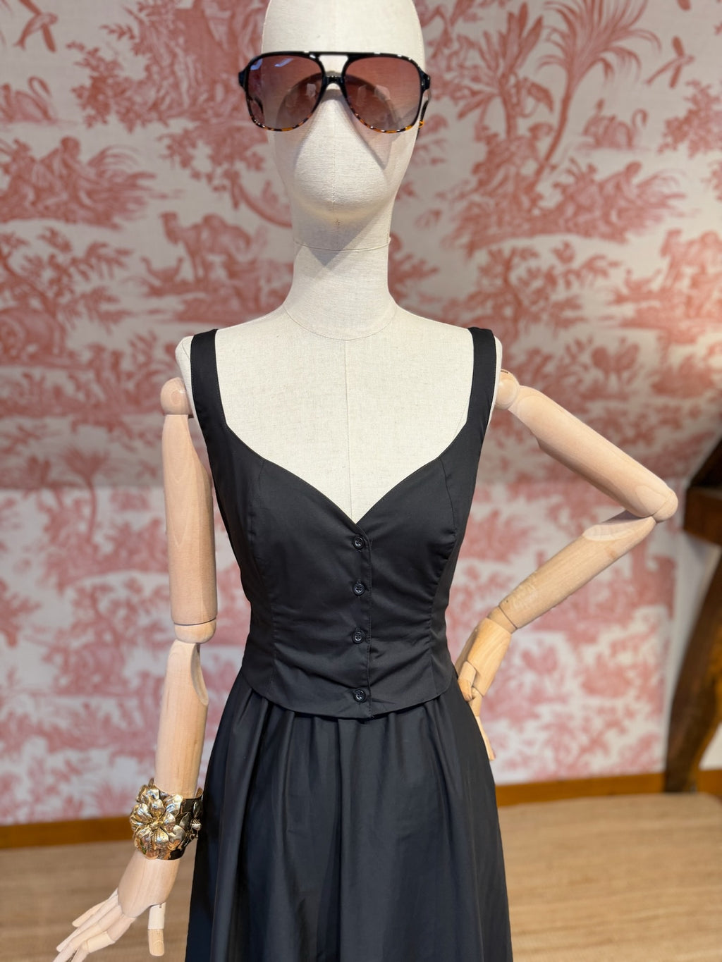 Long black dress