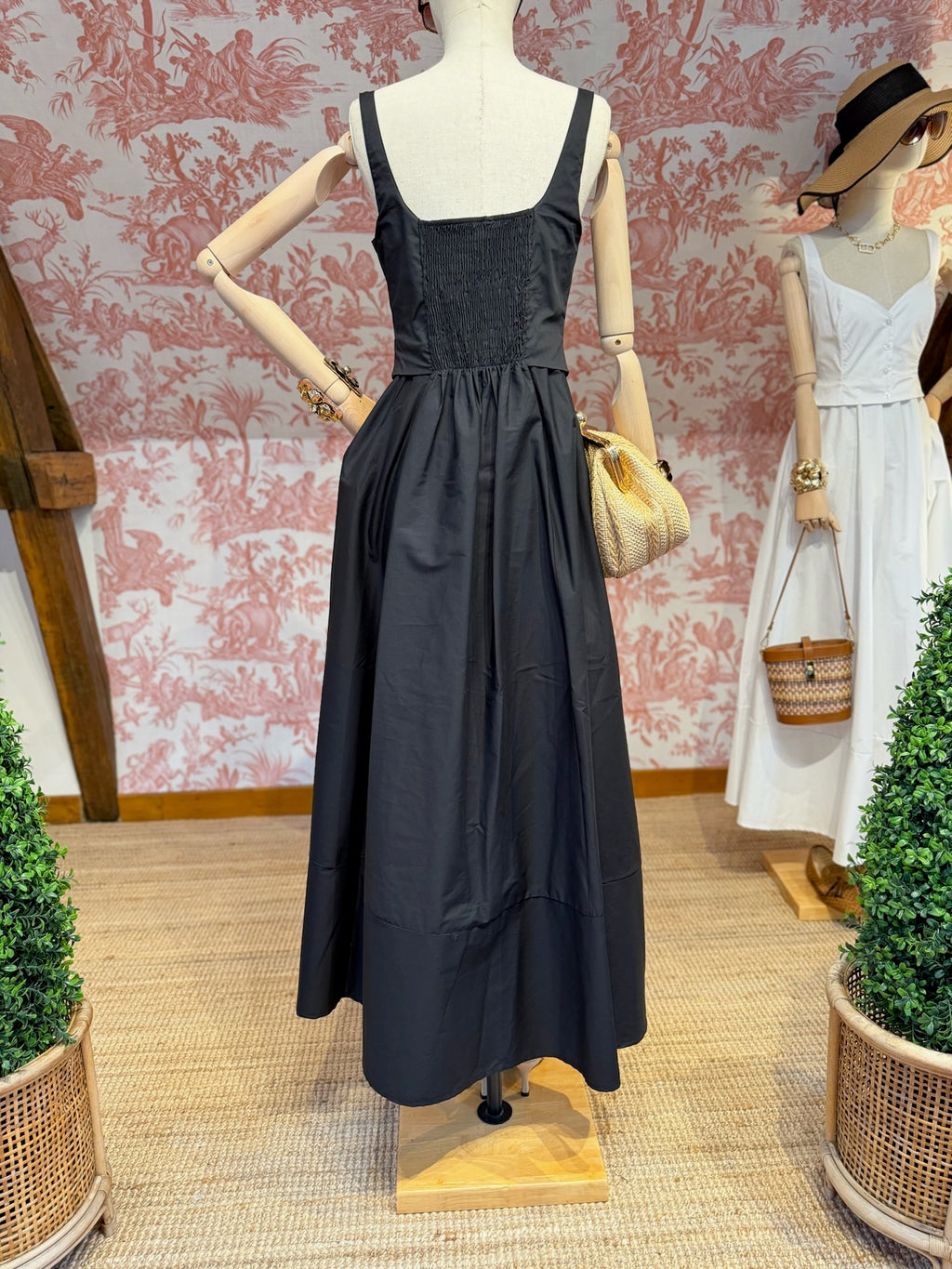 Long black dress