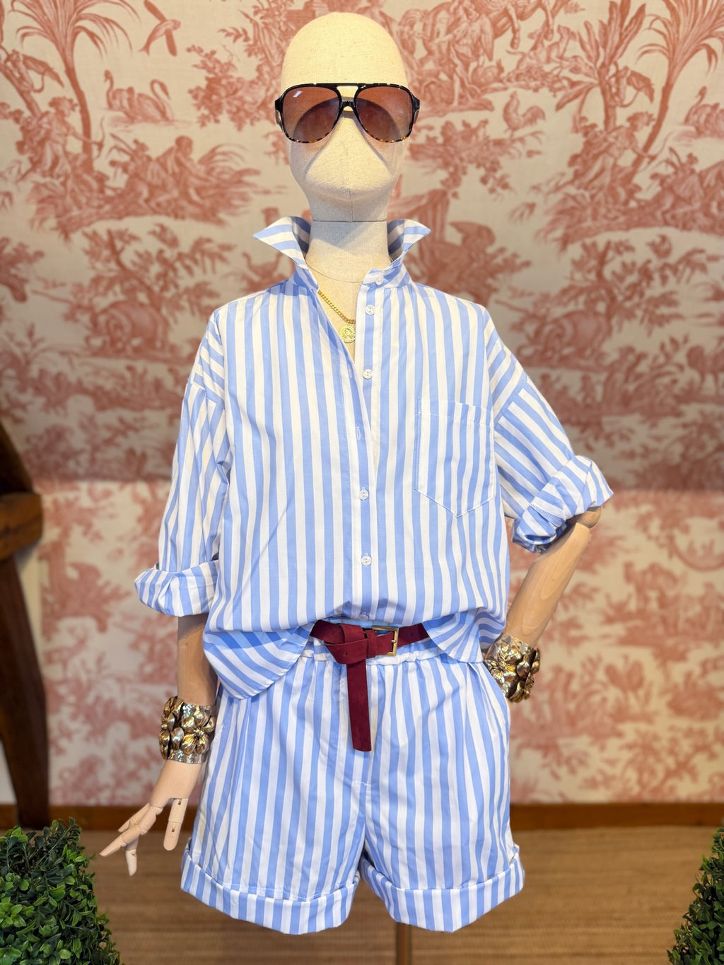 Shorts righe azzurre